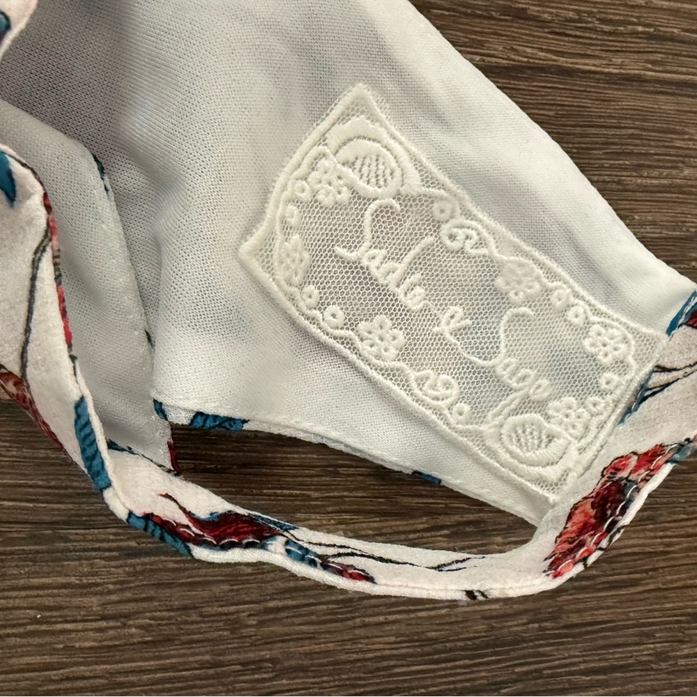 $ Clearance Sale $ Sadie & Sage Floral Sleeveless Top - Picture 2 of 3